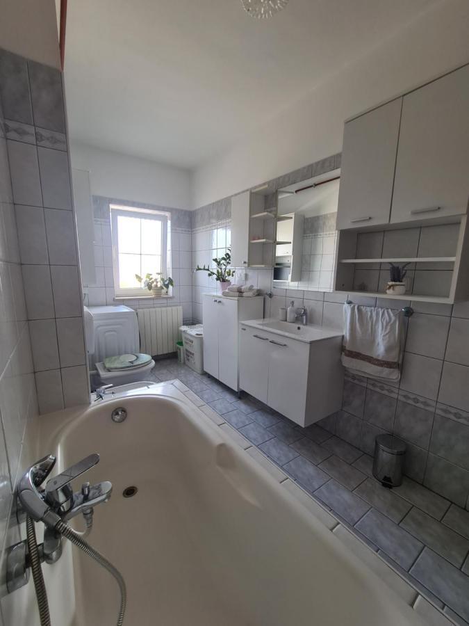 Apartmani Emily Pula Exteriér fotografie