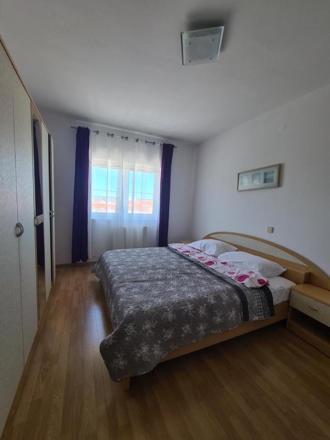 Apartmani Emily Pula Exteriér fotografie