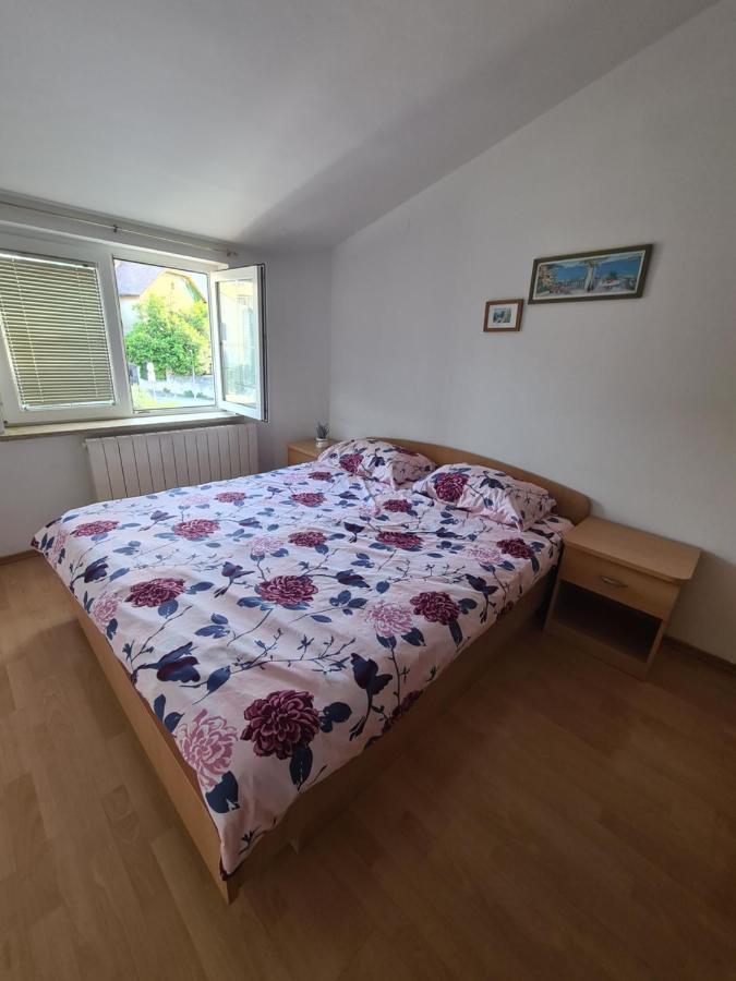 Apartmani Emily Pula Exteriér fotografie
