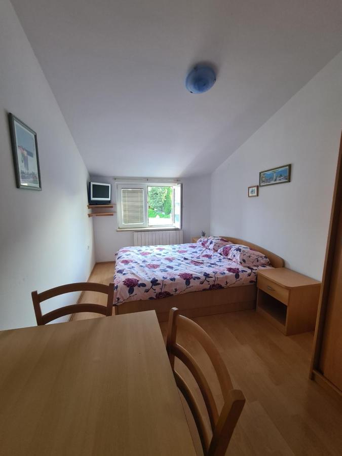 Apartmani Emily Pula Exteriér fotografie